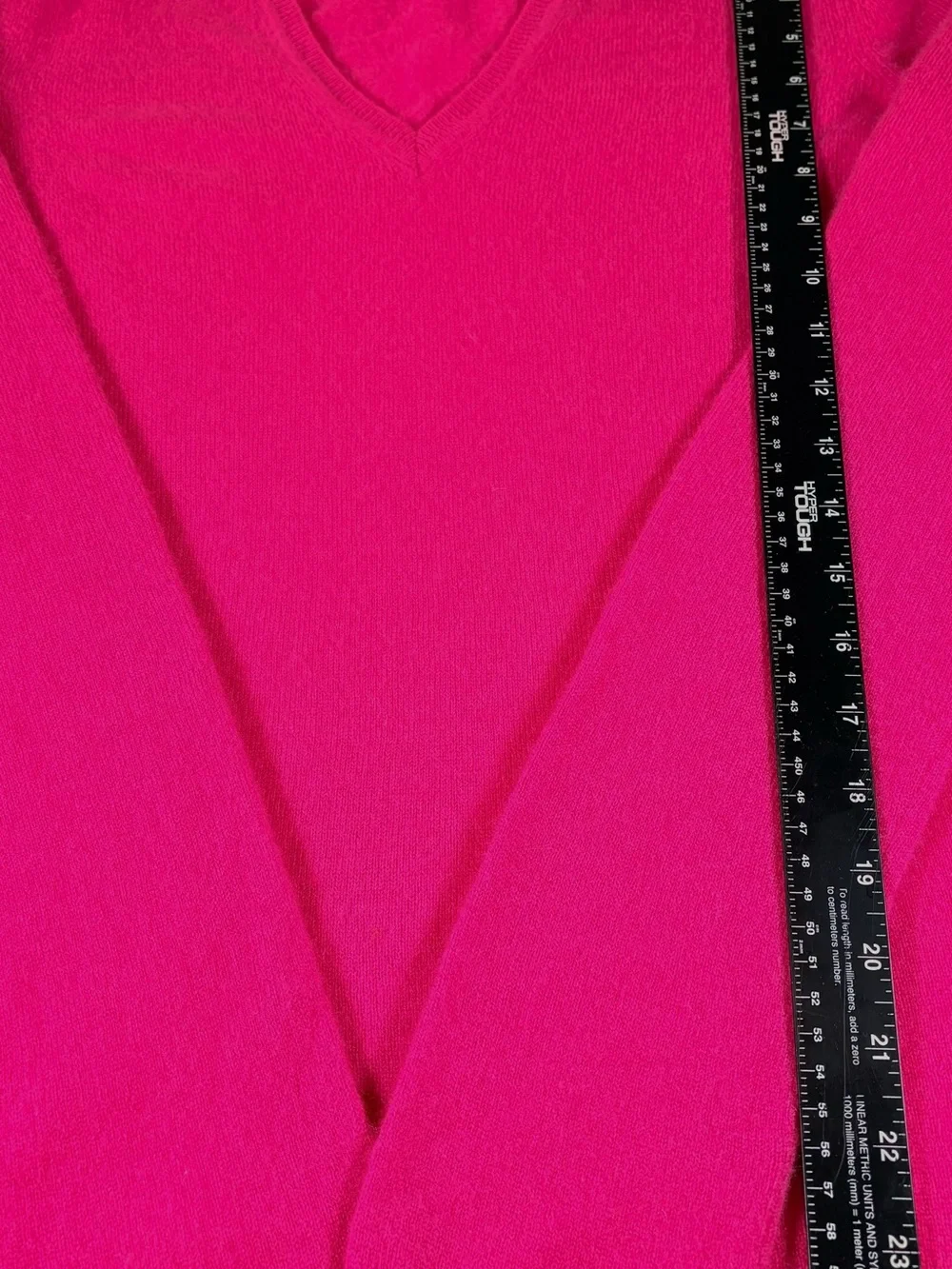💖 Lord & Taylor 100% Cashmere V-Neck Sweater | Raspberry Pink | Small